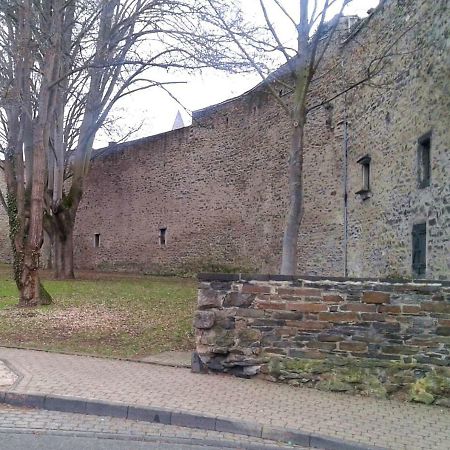 Ferienwohnung "An Der Stadtmauer" Андернах Экстерьер фото